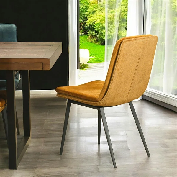 Chaise en velours doré à double coussinage (lot de 2) OKA