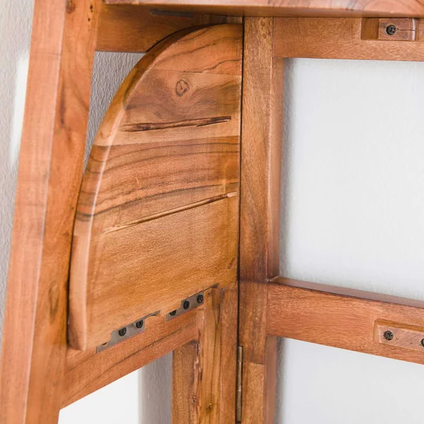 Etagère d'angle en bois d'acacia massif MELBOURNE