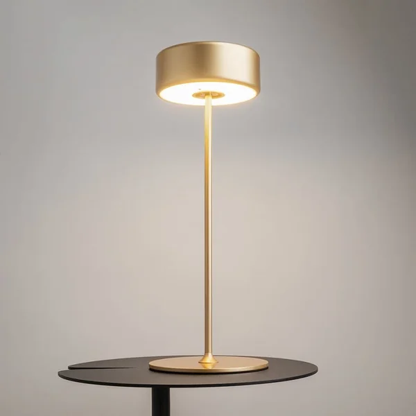 Lampe de table rechargeable dorée - style design ALMA