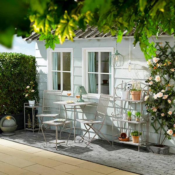 Petite table de jardin carreaux de ciment bleu et taupe 58 cm GRENADE
