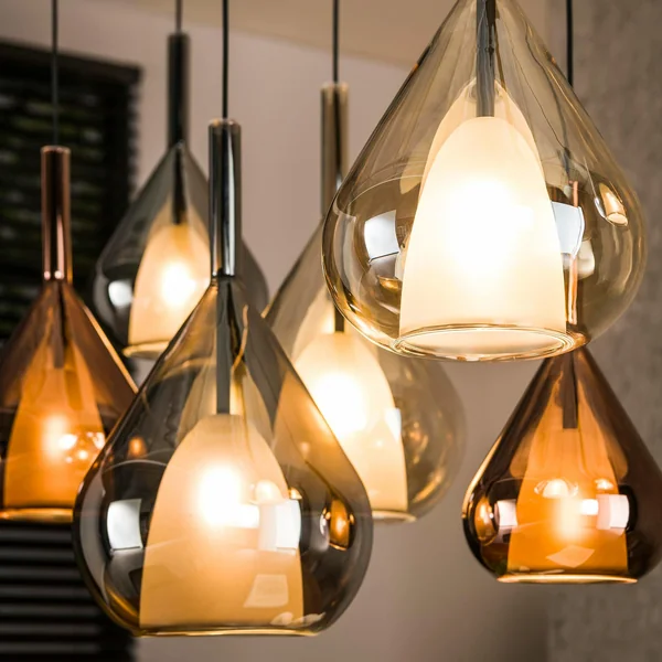 Suspension en verres assortis forme goutte 7 abat-jour NIAGARA