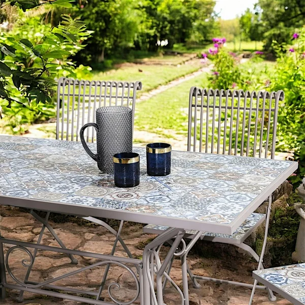 Table de jardin carreaux de ciment bleu et taupe 140 cm GRENADE