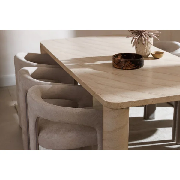 Table à manger en pierre forme organique 150 cm IDAHO